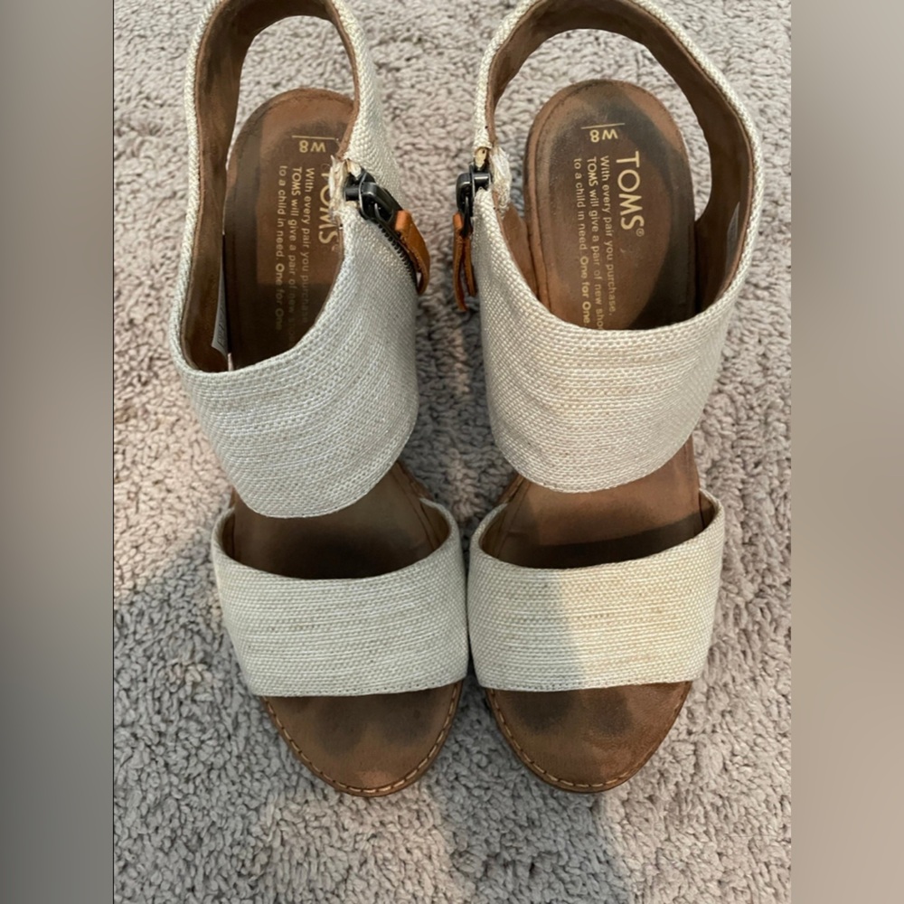 TOMS Majorca in Natural Cutout Sandal Canvas Block Heel Women’s Size 8